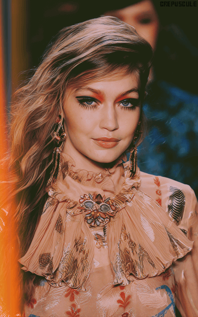 Gigi Hadid - Page 4 ELe7x7YF_o