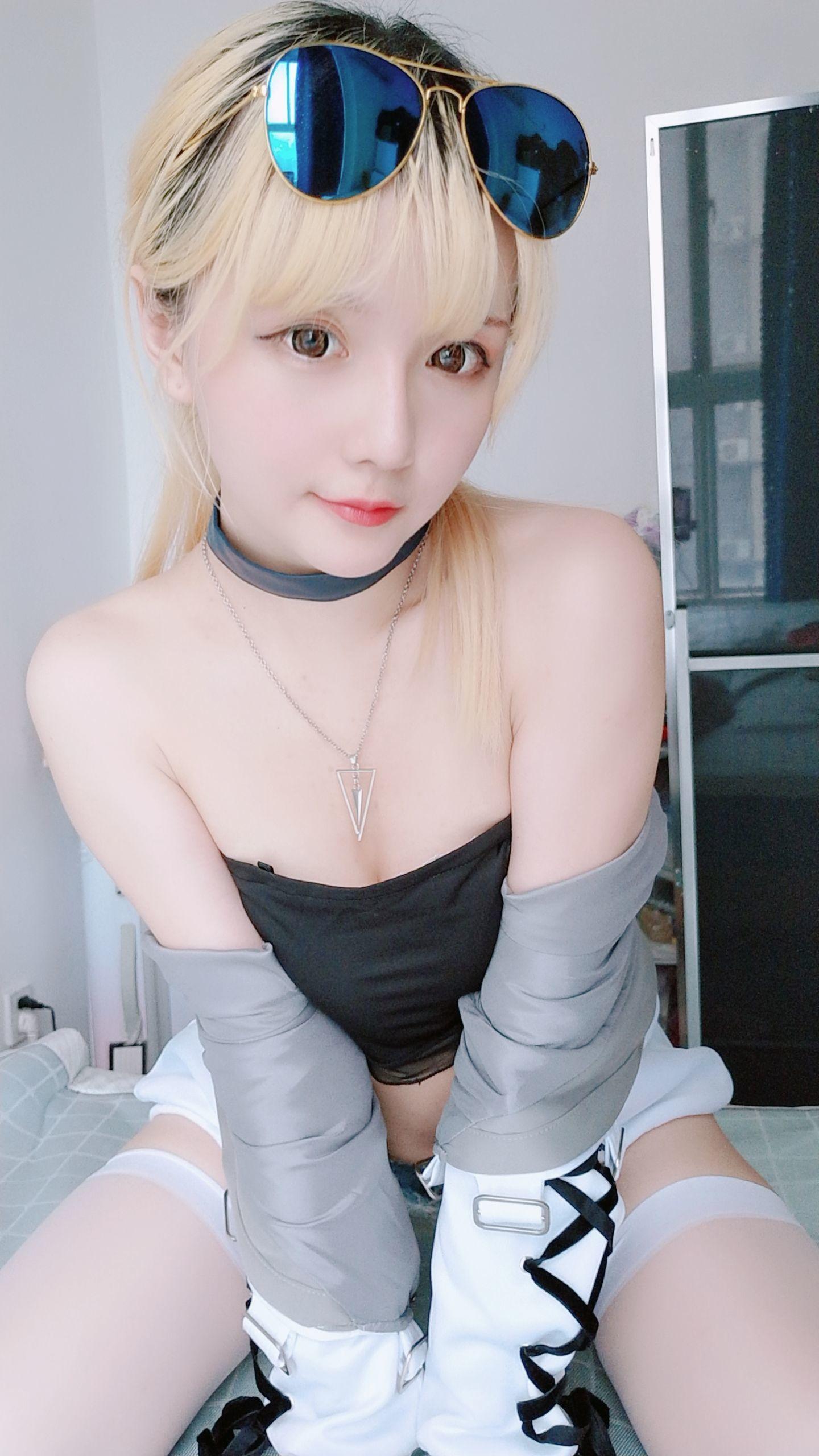 Coser小姐姐星之迟迟 《莉莉丝》 写真集(43)