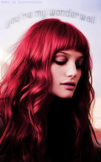 Alison Sudol THYQGCae_o