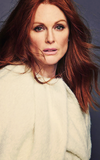 Julianne Moore SZj1UbjJ_o