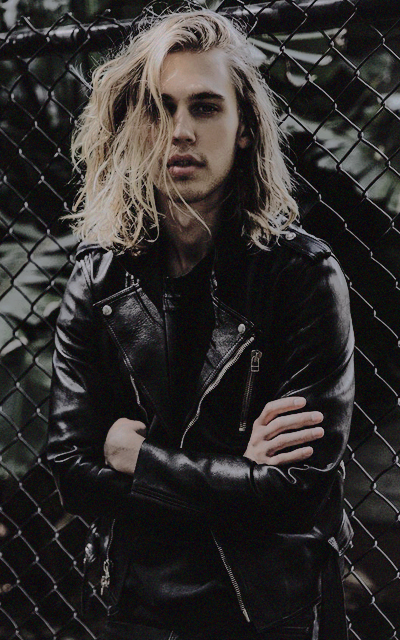 Austin Butler NMimP0p5_o