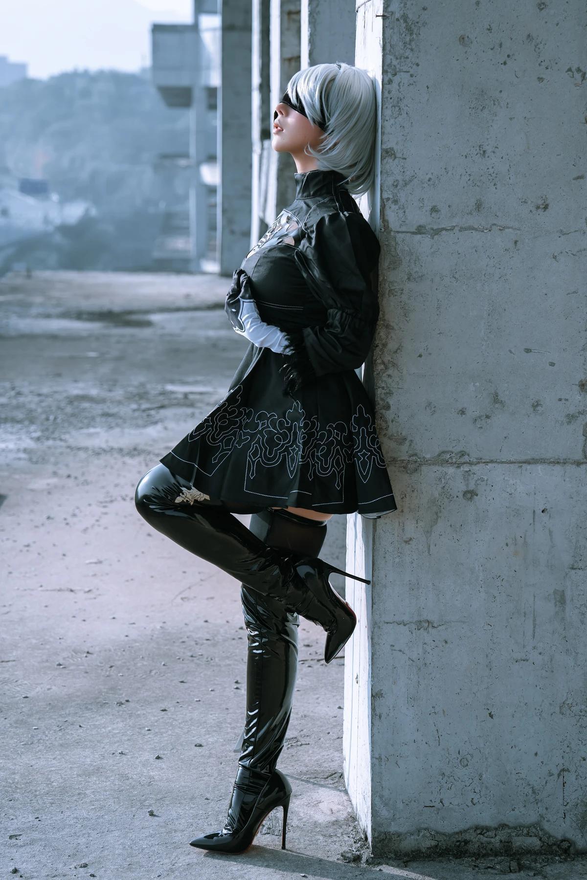 Cosplay 云溪溪Yunx1x1 & 奶桃 – 2B本 YoRHa No.2 Type B 下 Set.04(5)