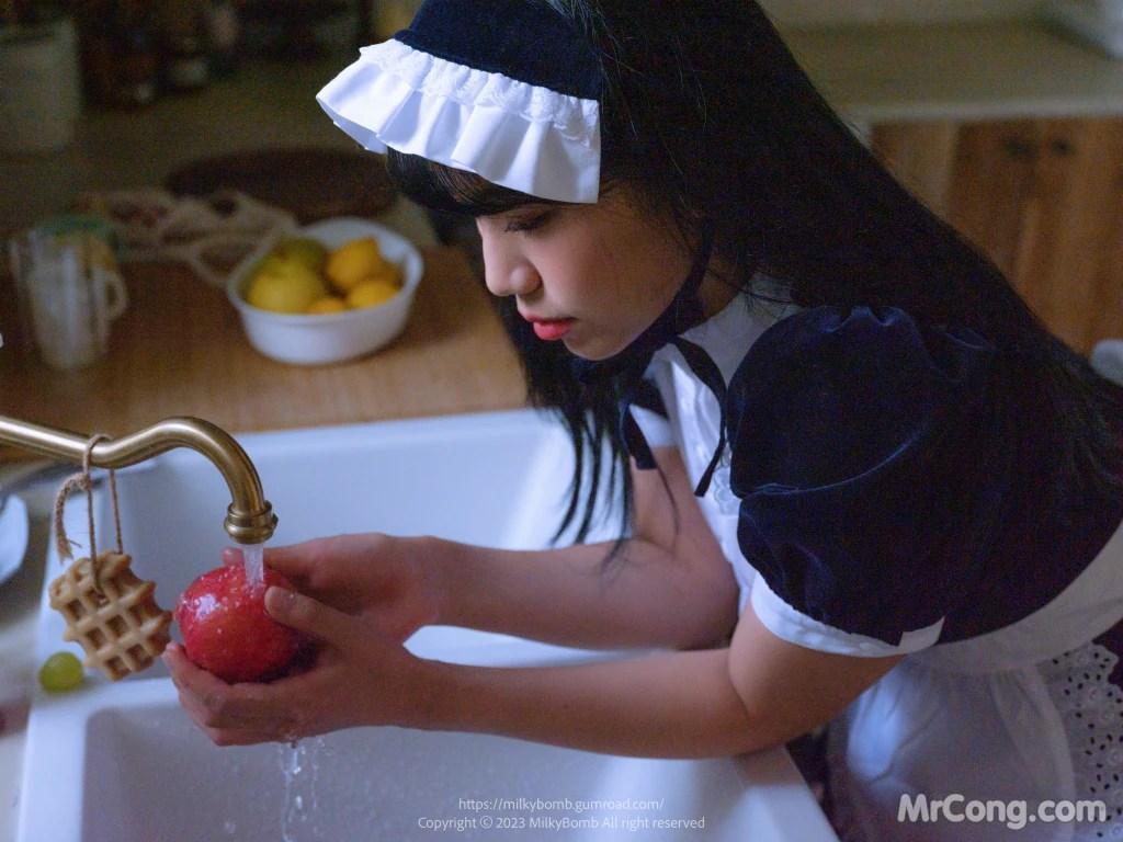 [MilkyBomb] Yui: Vol.3 Maid (291 photos )(97)