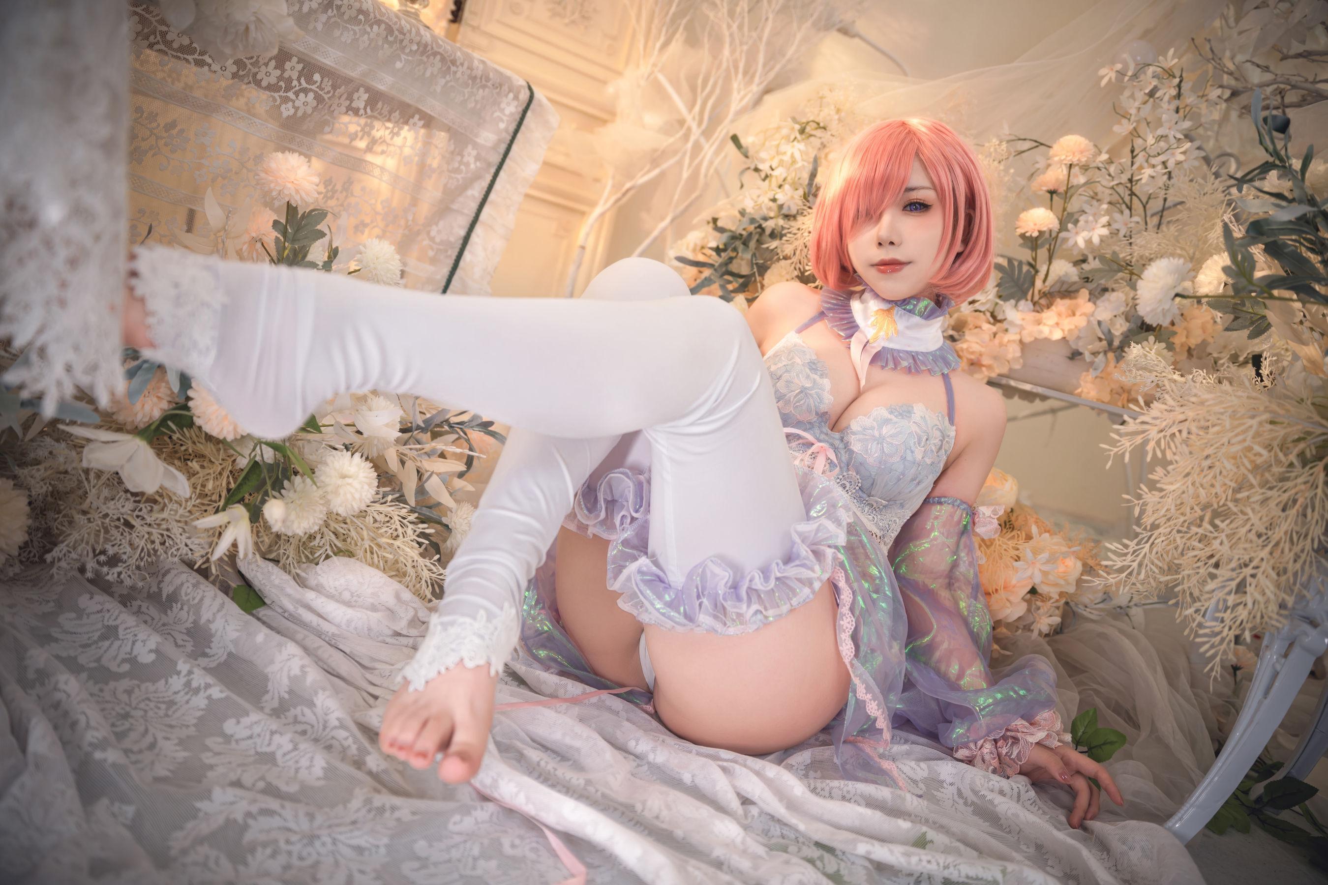 [网红COSER] 一北亦北 – 玛修同人服(9)