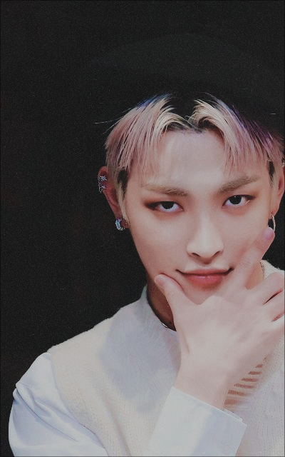 [TERMINÉE] Kim Hongjoong (Avatars) HCEFu4qW_o