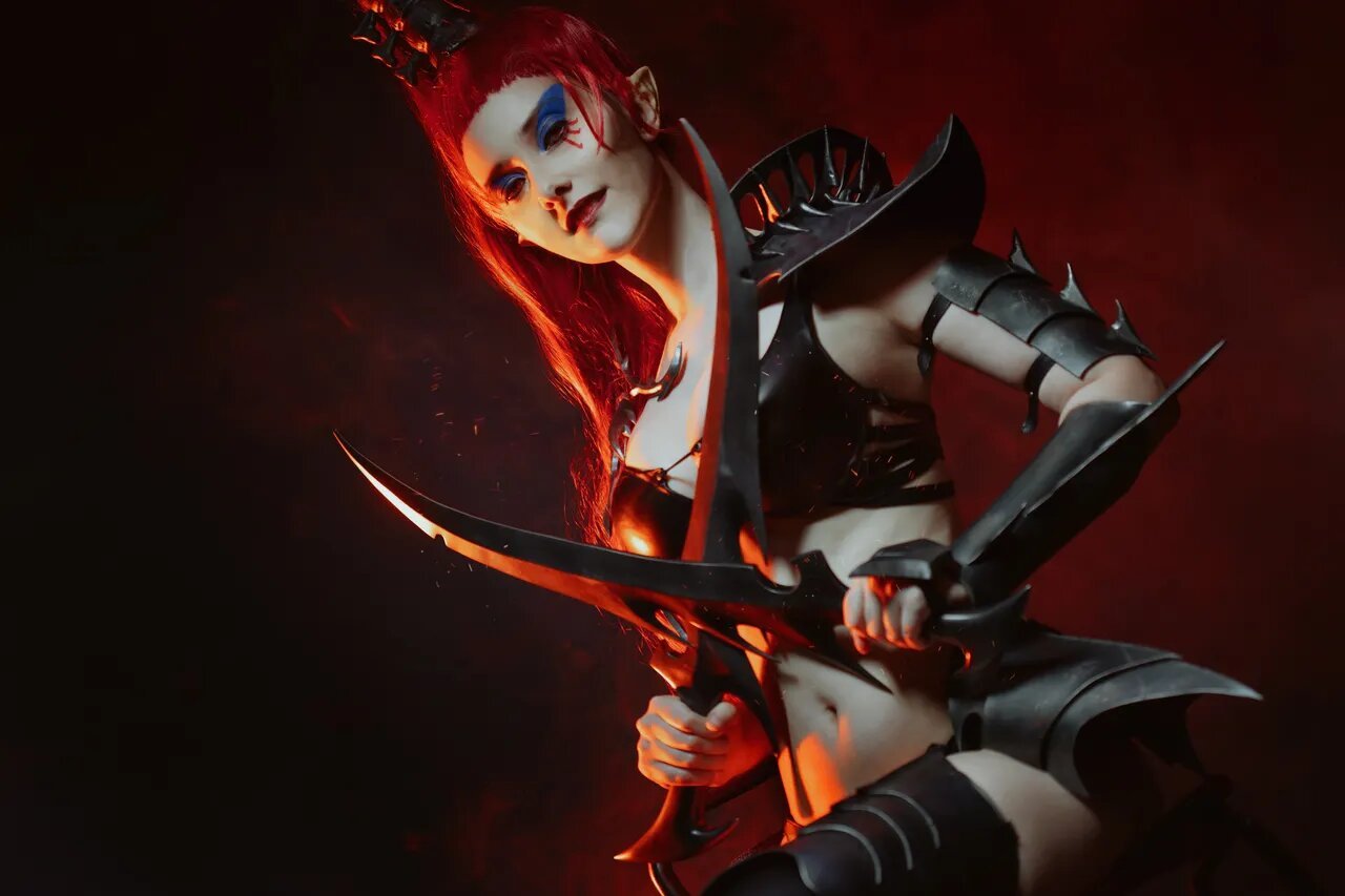 Shiera13 - Warhammer 40K Lelith Hesperax Shibari