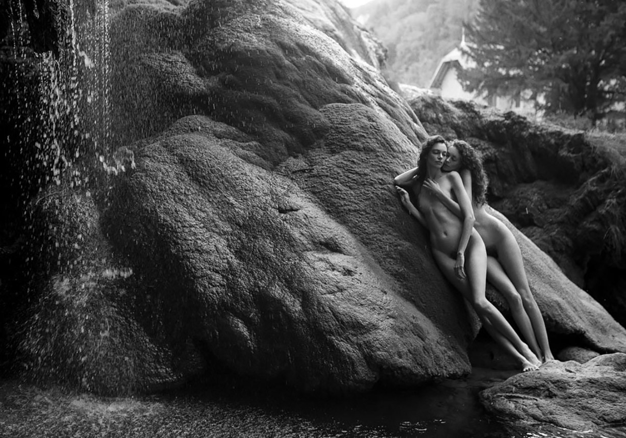 Gaelle and Lauriane nude by Remi Kozdra and Kasia Baczulis - P Magazine Gaelle and Lauriane nude by Remi Kozdra and Kasia Baczulis - P Magazine