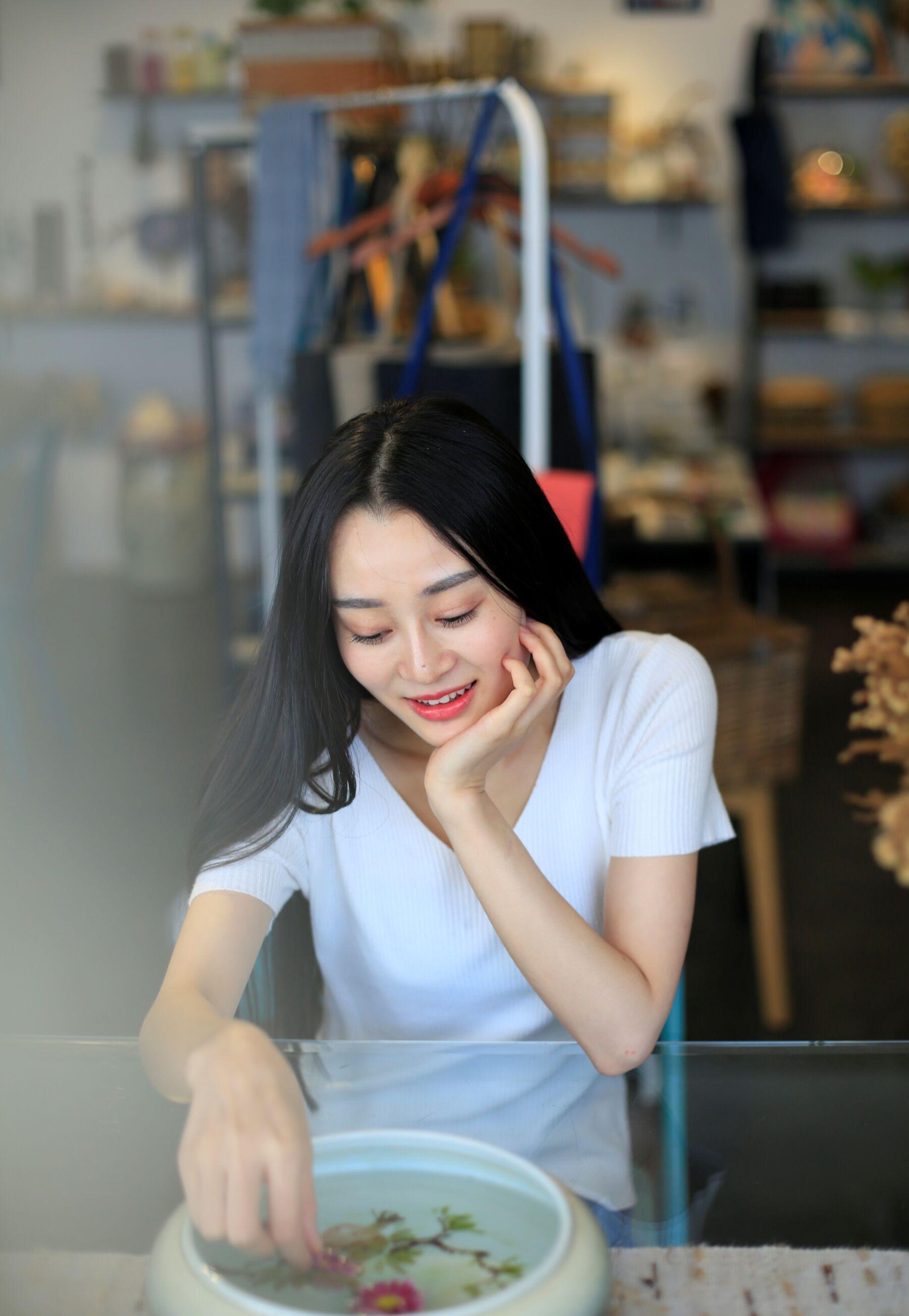 国模套图 素人私房流出(170)