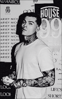 Stephen James ONMUU97j_o