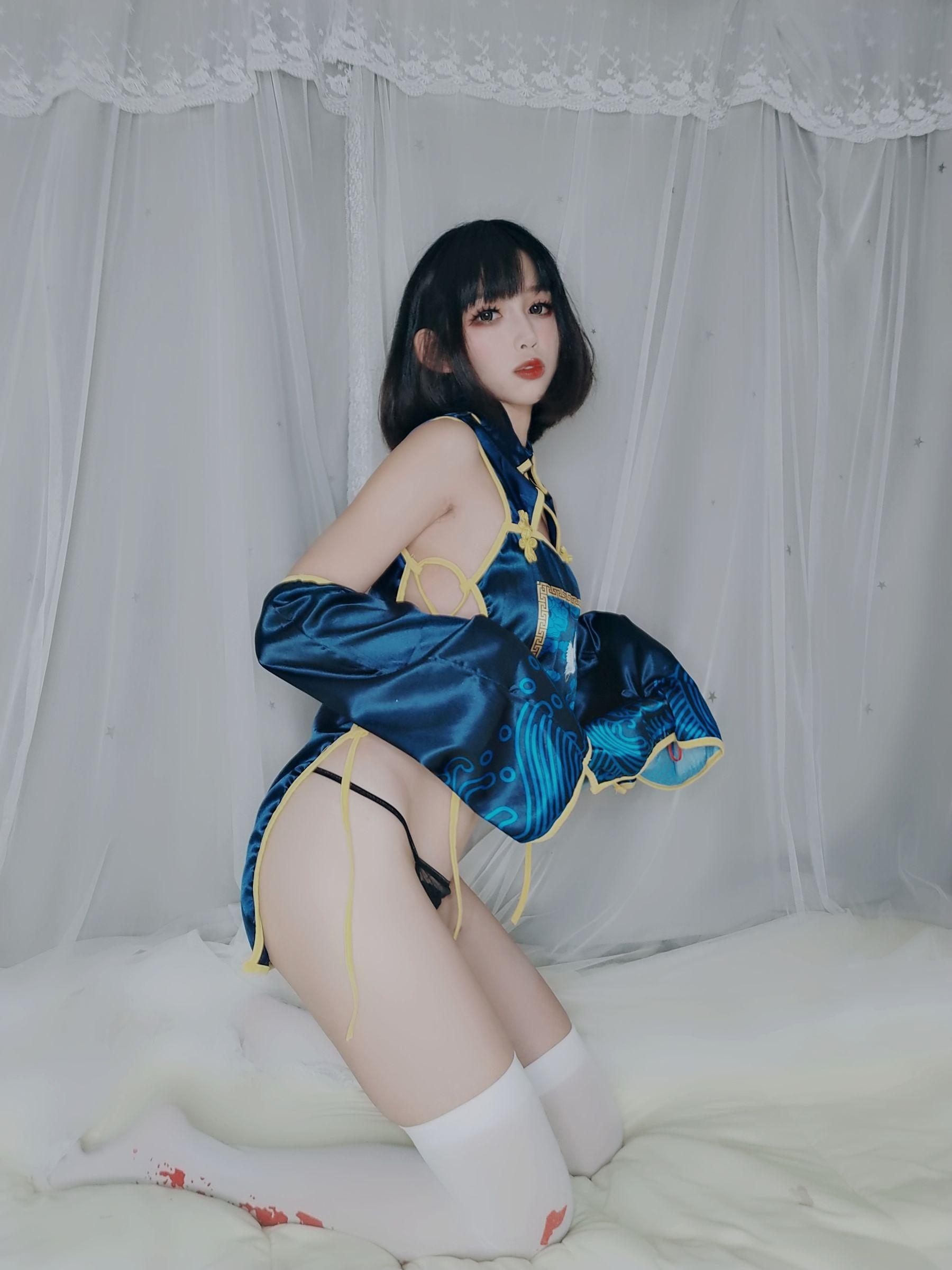 微博妹子小酥酱 《小僵尸》 写真集(20)