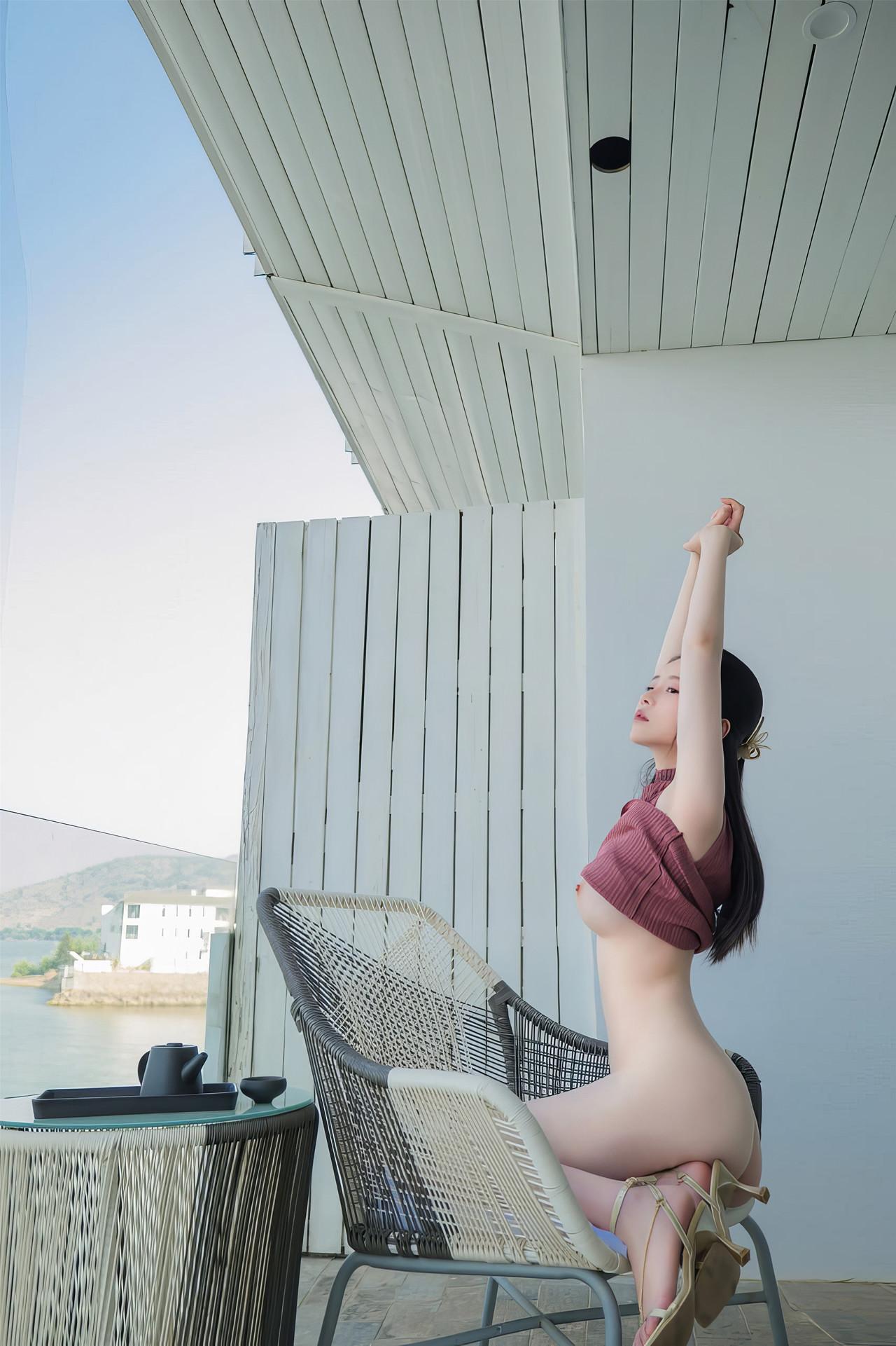 年年Nnian, 写真集 下午茶(17)