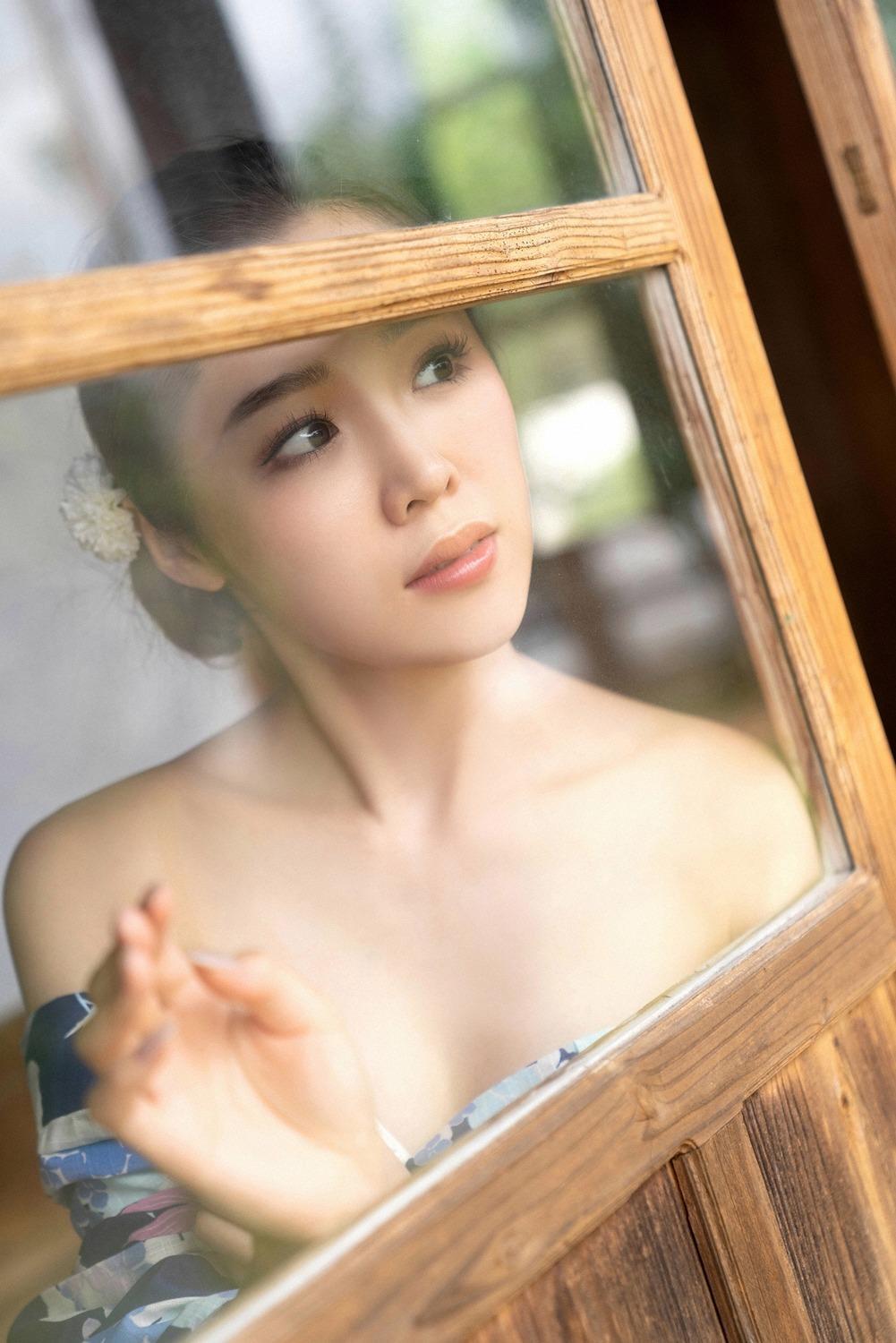 Anna Ishida 石田安奈, [Ys-Web] 2021.06 Vol.920 2nd Week(2)