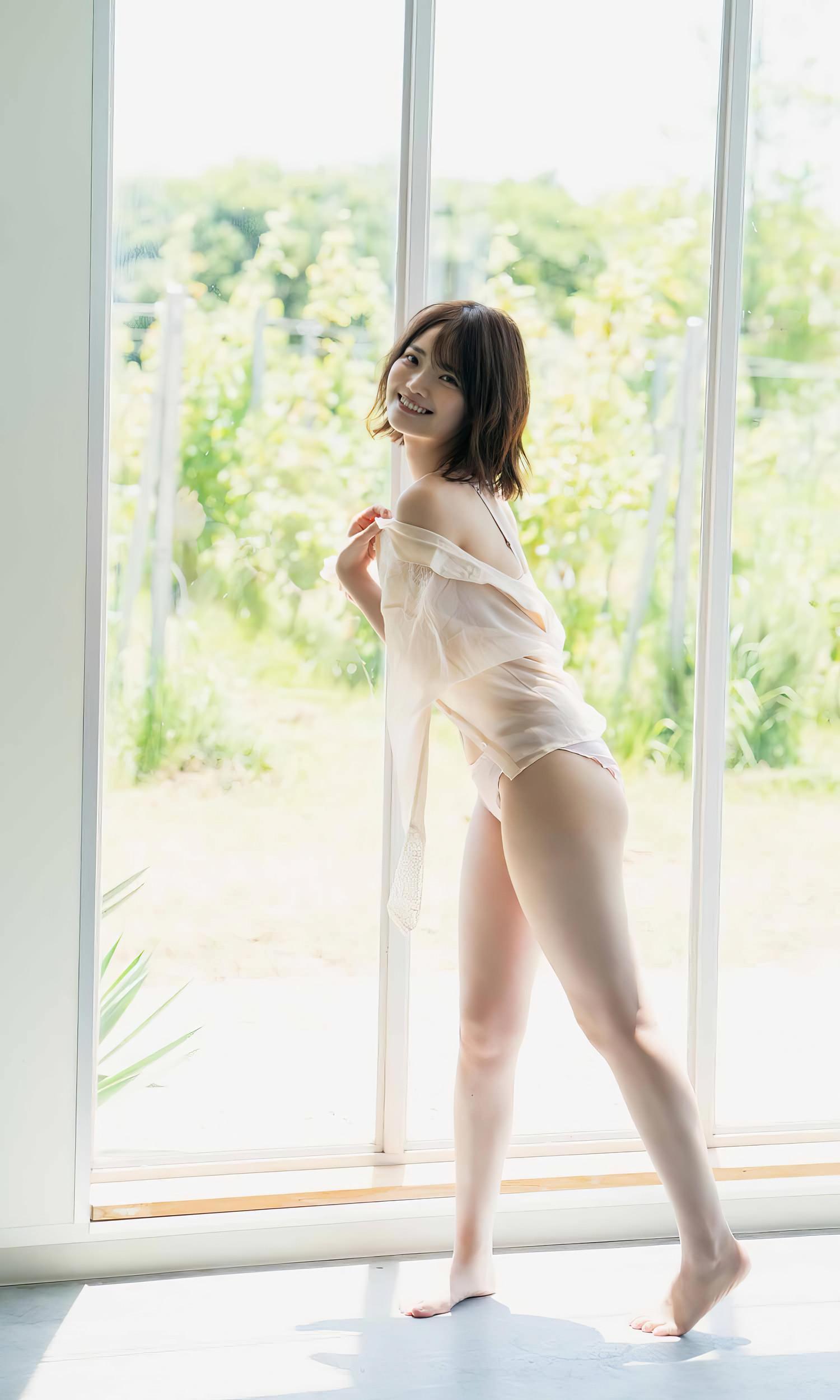 Himeka Araya 新谷姫加, 週プレ Photo Book 「Flower」 Set.01(4)