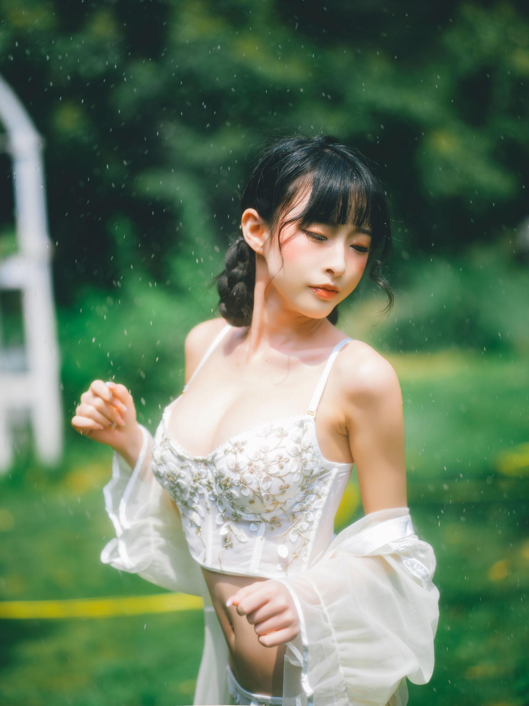 [网红COSER] 尤物清水由乃 – 湿水洛丽塔(51)