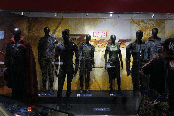 Avengers Exclusive Store by Hot Toys - Toys Sapiens Corner Shop - 23 Avril / 27 Mai 2018 Rnz8c8J0_o