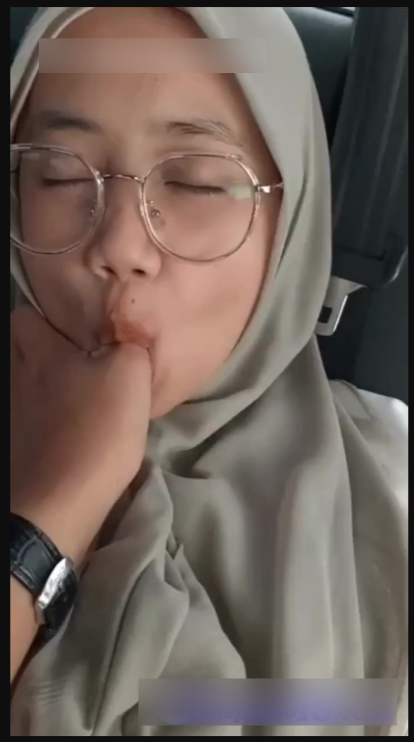 Hijab Ukhty Kalo Udah Naafsu Bawaanya Pengen Di Masukin