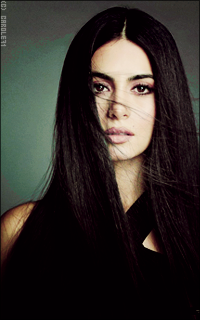 Emeraude Toubia WHn72N7K_o