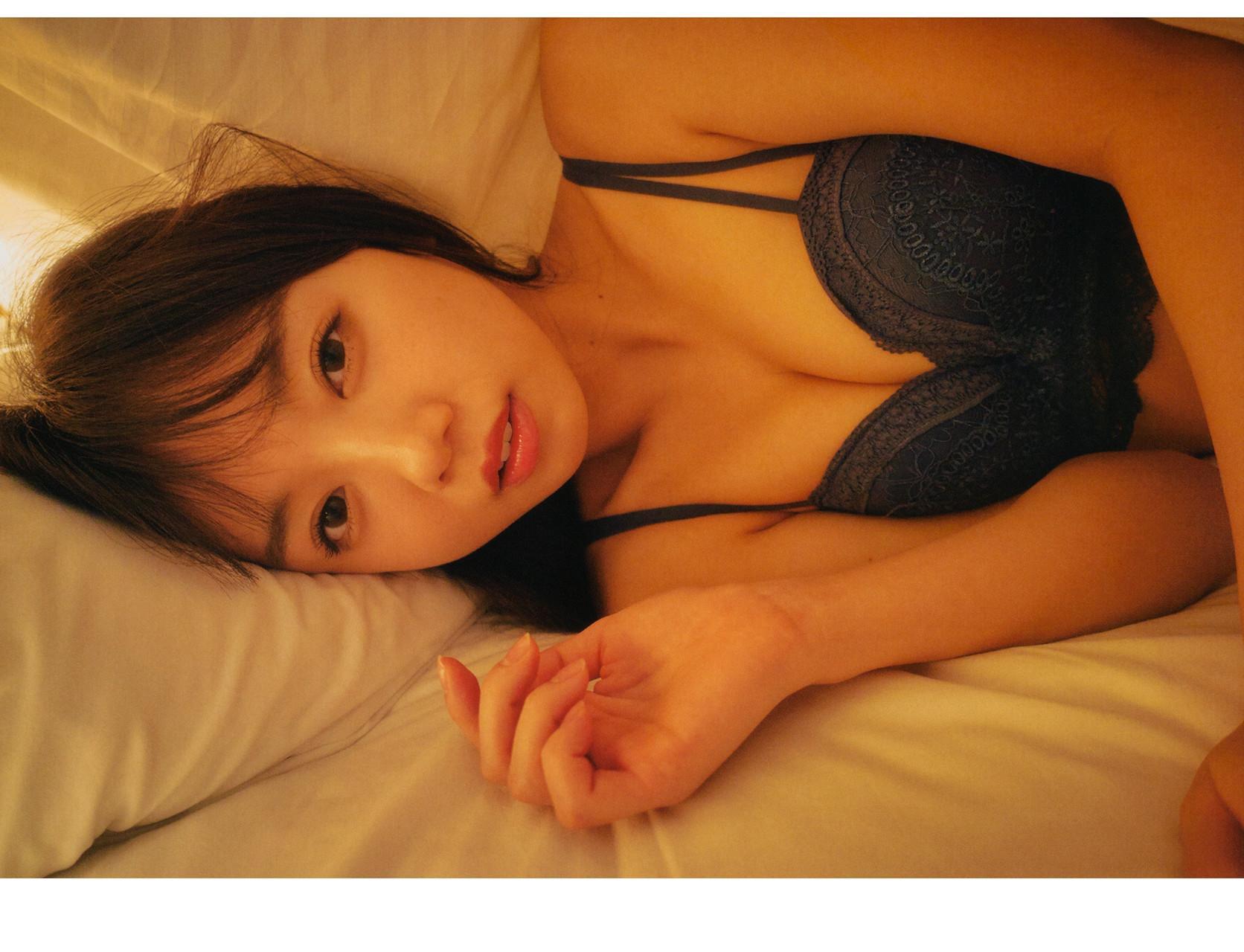 Kyoko Saito 齊藤京子, 1st 写真集 『とっておきの恋人』 Set.03(58)