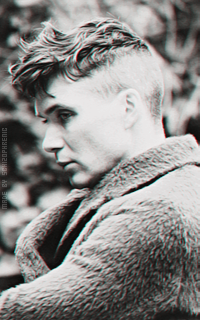 Cillian Murphy V6EWTLCs_o