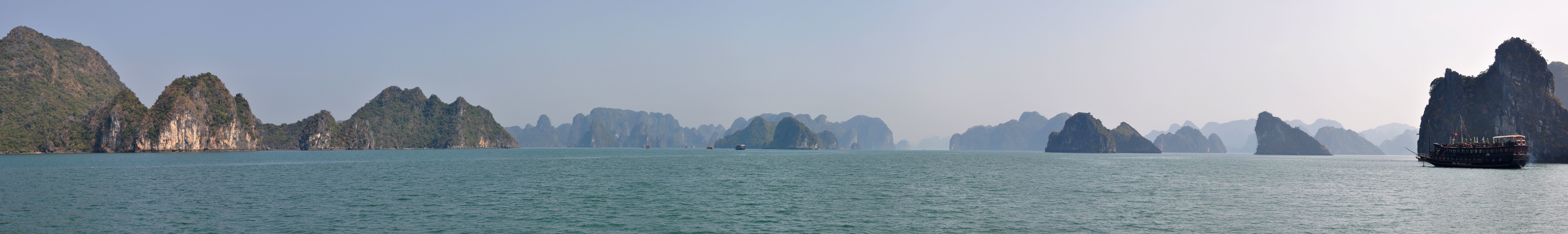 Ha Long Bay - Vietnam.jpg
