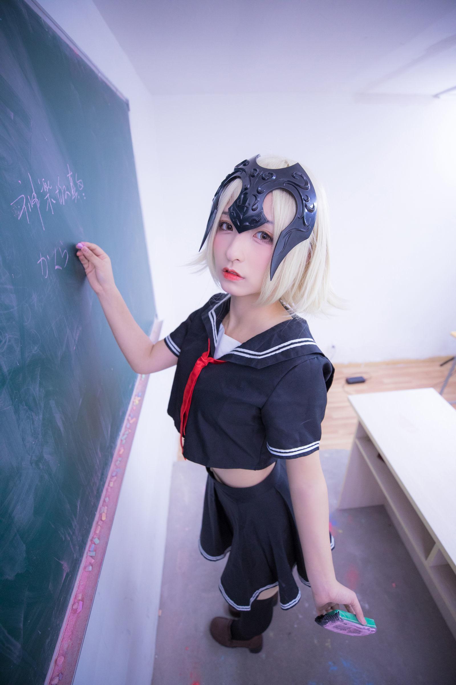 神楽坂真冬《放课后》 [萝莉COSPLAY] 写真集(130)