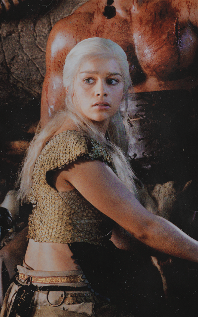 Emilia Clarke 8g5L5STD_o