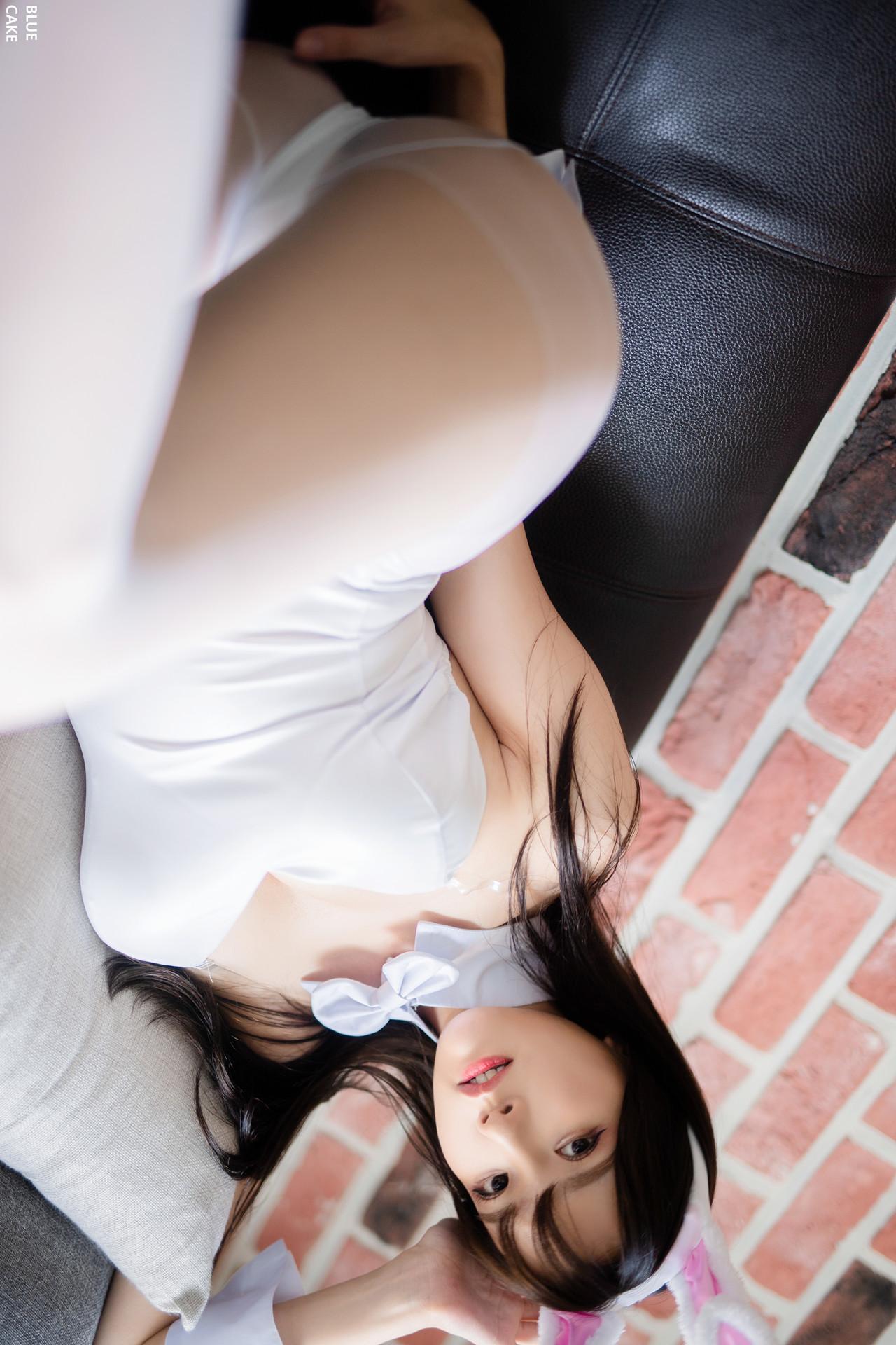 Lee Ahrin 이아린, BlueCake ‘White Black Bunny’ Set.01(27)