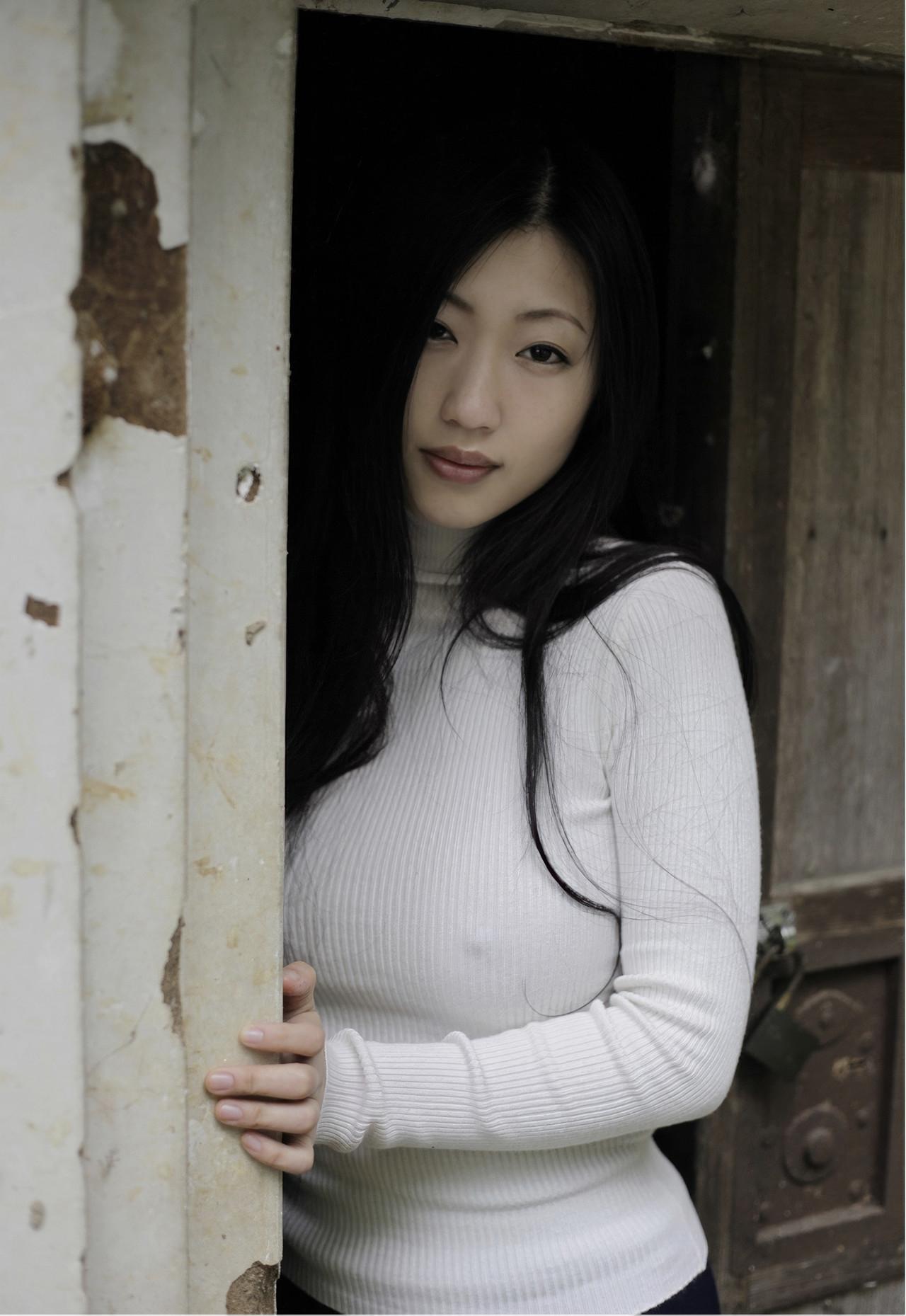 Mitsu Dan 壇蜜, デジタル写真集 蔵のなかの・・・ Premium Archive(4)