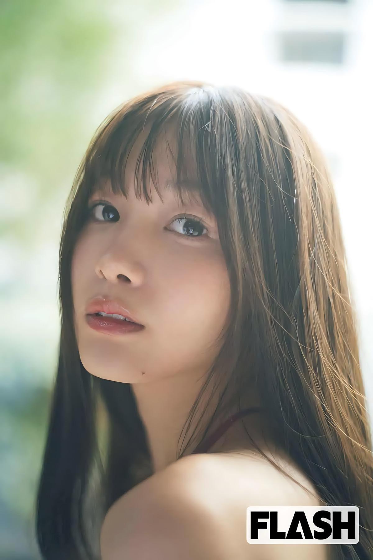 Haruna Yoshizawa 吉澤遥奈, FLASH 2023.11.21 (フラッシュ 2023年11月21日号)(7)