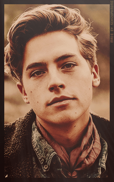 Cole Sprouse 392nxHh3_o
