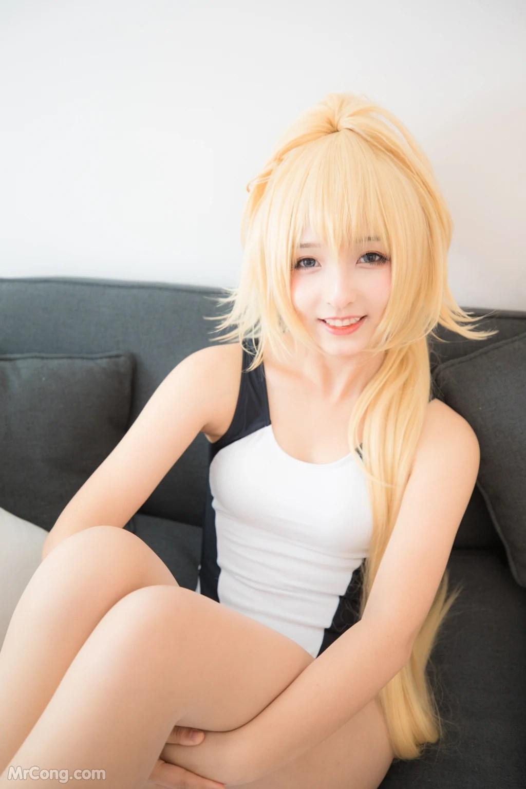 Coser@神楽坂真冬 Vol.036: 电子相册-白贞德《Swimingthedrea》(150 photos)(30)
