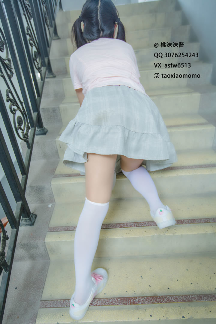 Tao Xiaomo Sauce -School stairs are exposed 6