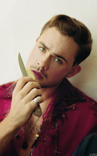 Dacre Montgomery Iug56Fzm_o