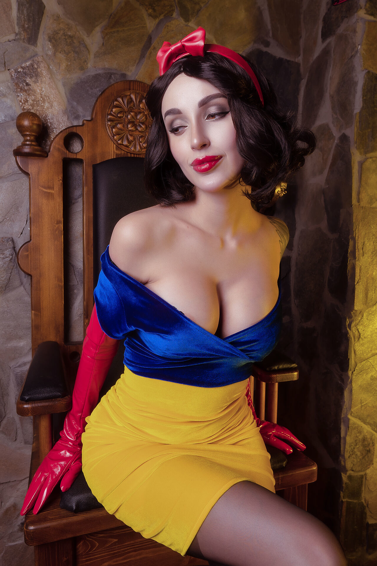 Lera Himera - NOIR BDSM SNOW WHITE