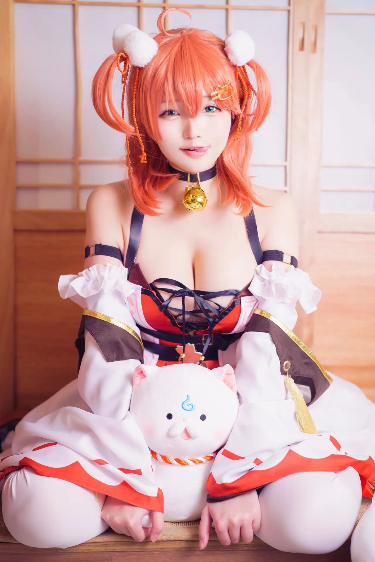 Takanashi Hanari - Miko