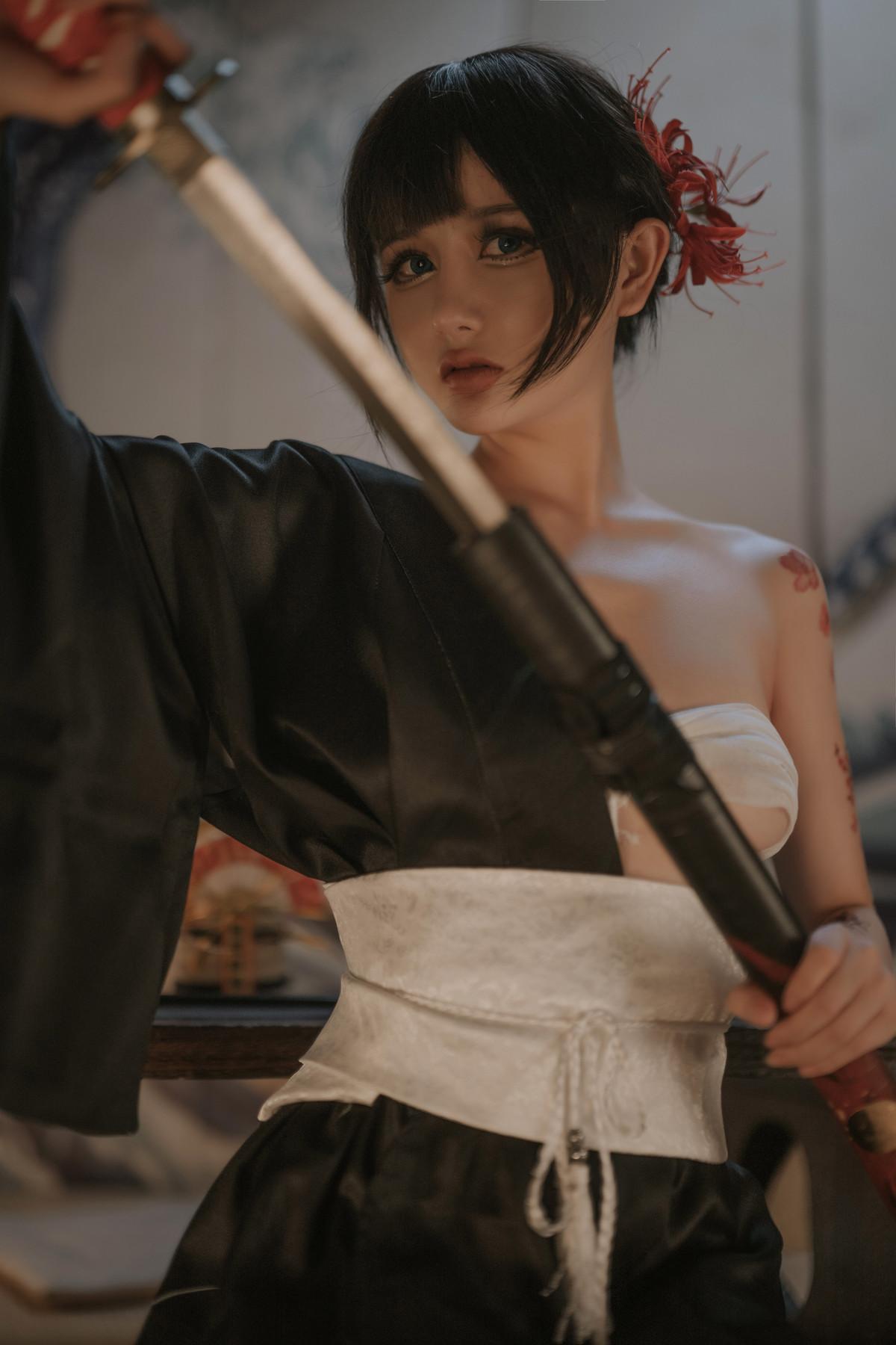 Cosplay 您的蛋蛋 黑帮大小姐(2)