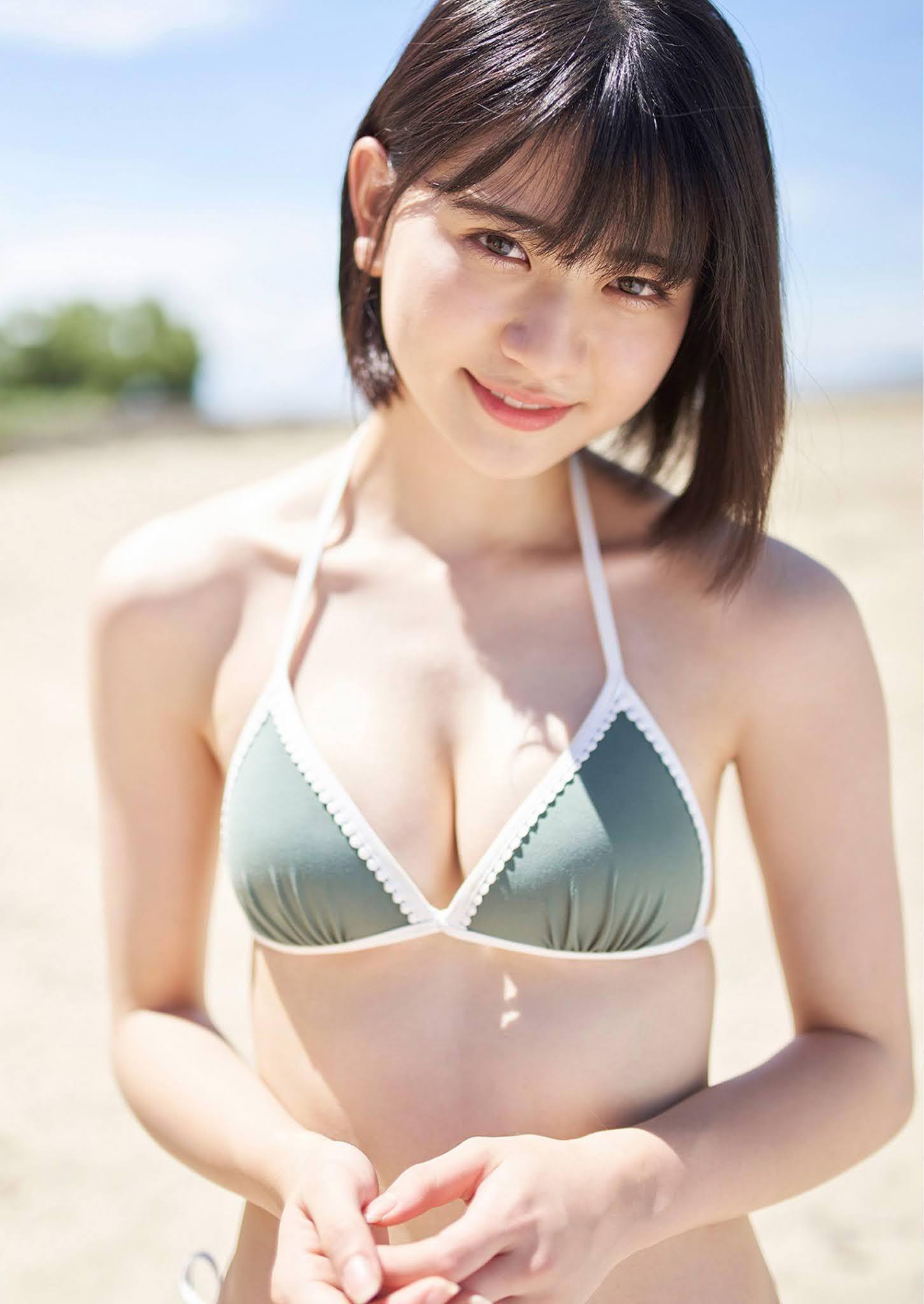 Minami Yamada 山田南実, Young Jump 2021 No.04-05 (ヤングジャンプ 2021年4-5号)(10)