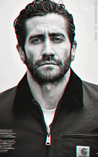 Jake Gyllenhaal - Page 2 CT6atRHa_o
