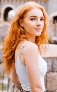 Julia Adamenko TsuH91du_o