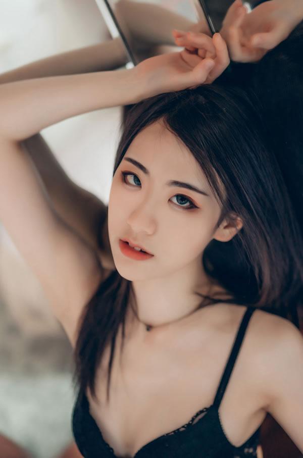 神正阿黎-从画里走出来的美丽女子(16)