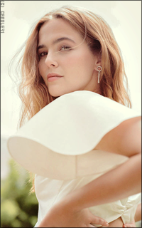 Zoey Deutch LJqPr8YG_o