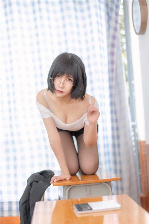 逐月su 黑丝家庭教师写真(25)