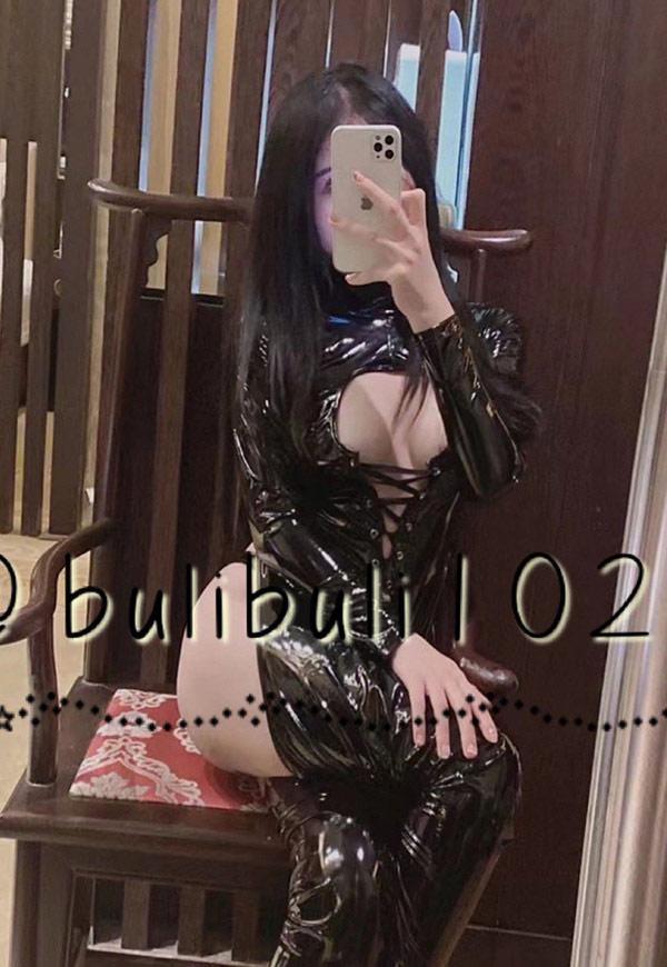 推特美女过期可乐@bulibuli1021私拍福利图4(25)