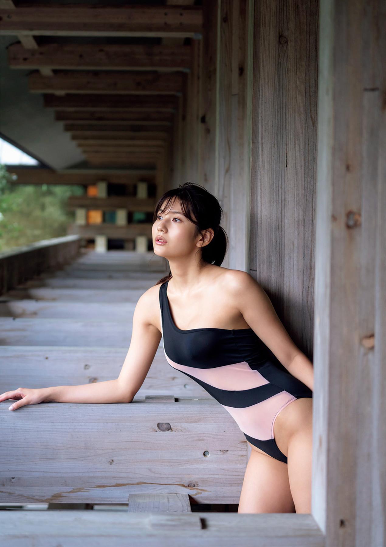 Haruka Arai 新井遥, 1st写真集 ‘Far Away’ Set.03(22)