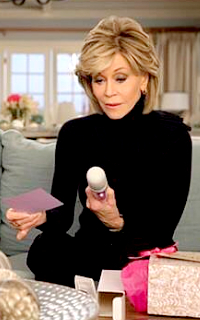 Jane Fonda QFe8BFzL_o