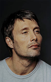 1960 - Mads Mikkelsen DPnY8C5D_o