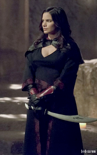 Nyssa Al Ghul (Katrina Law) XUNjZHVG_o