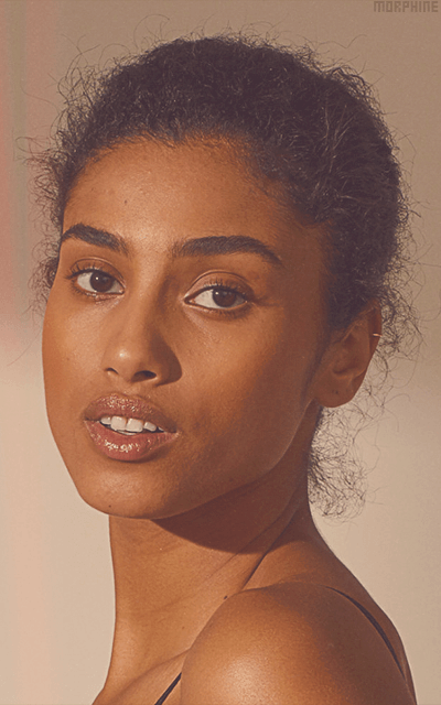 Imaan Hammam KB0b2DzU_o