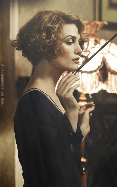 Alison Sudol 42mv4Hlw_o