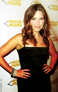 Sophia Bush FZVjjQxu_o